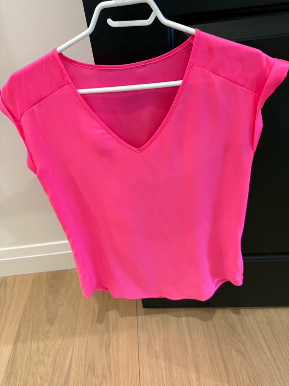 Express V-Neck Cap-Sleeve Blouse - Hot Pink